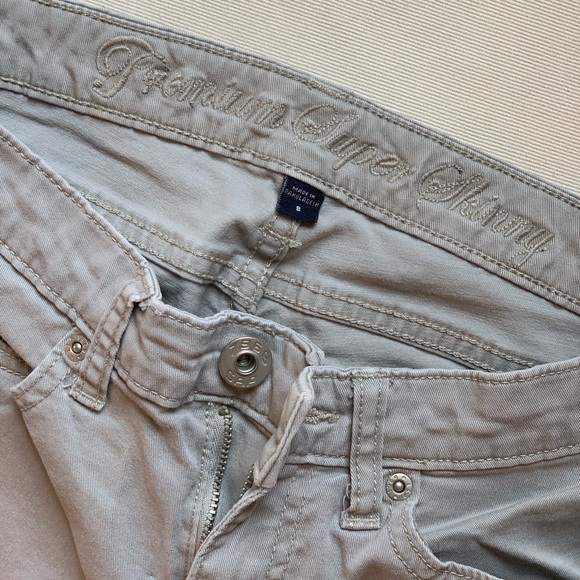 Gap Jeans - Picture 3 of 3